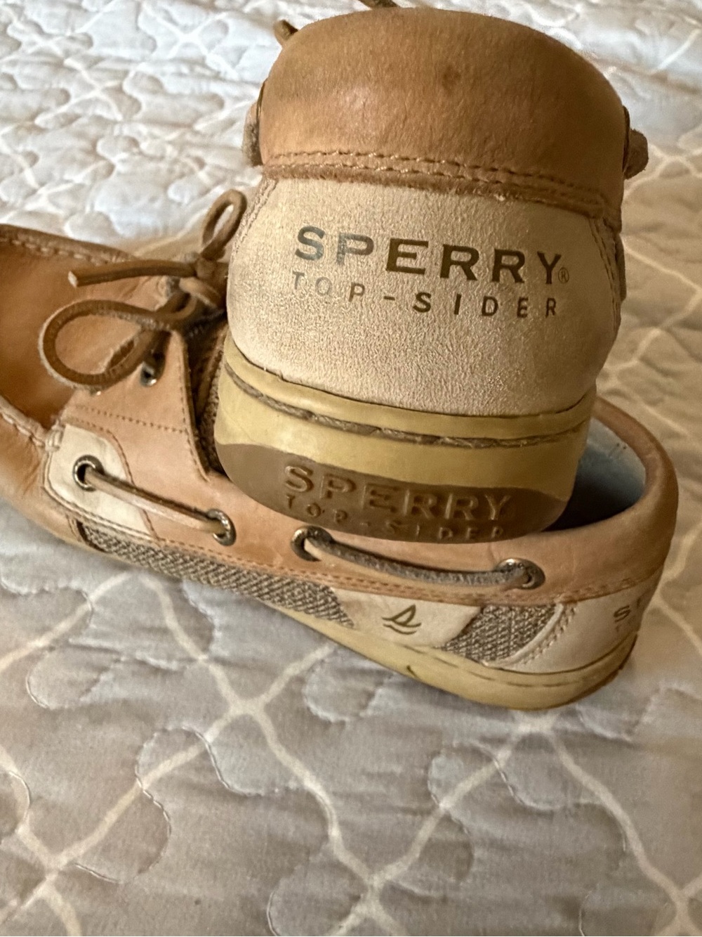 Sperry Woman’s Light Brown/Tan Leather Boat Shoes Size 8M
